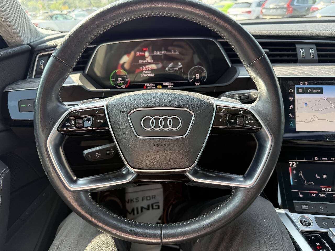 Used 2021 Audi e-tron Premium w/ Convenience Plus Package AWD/4WD image 29