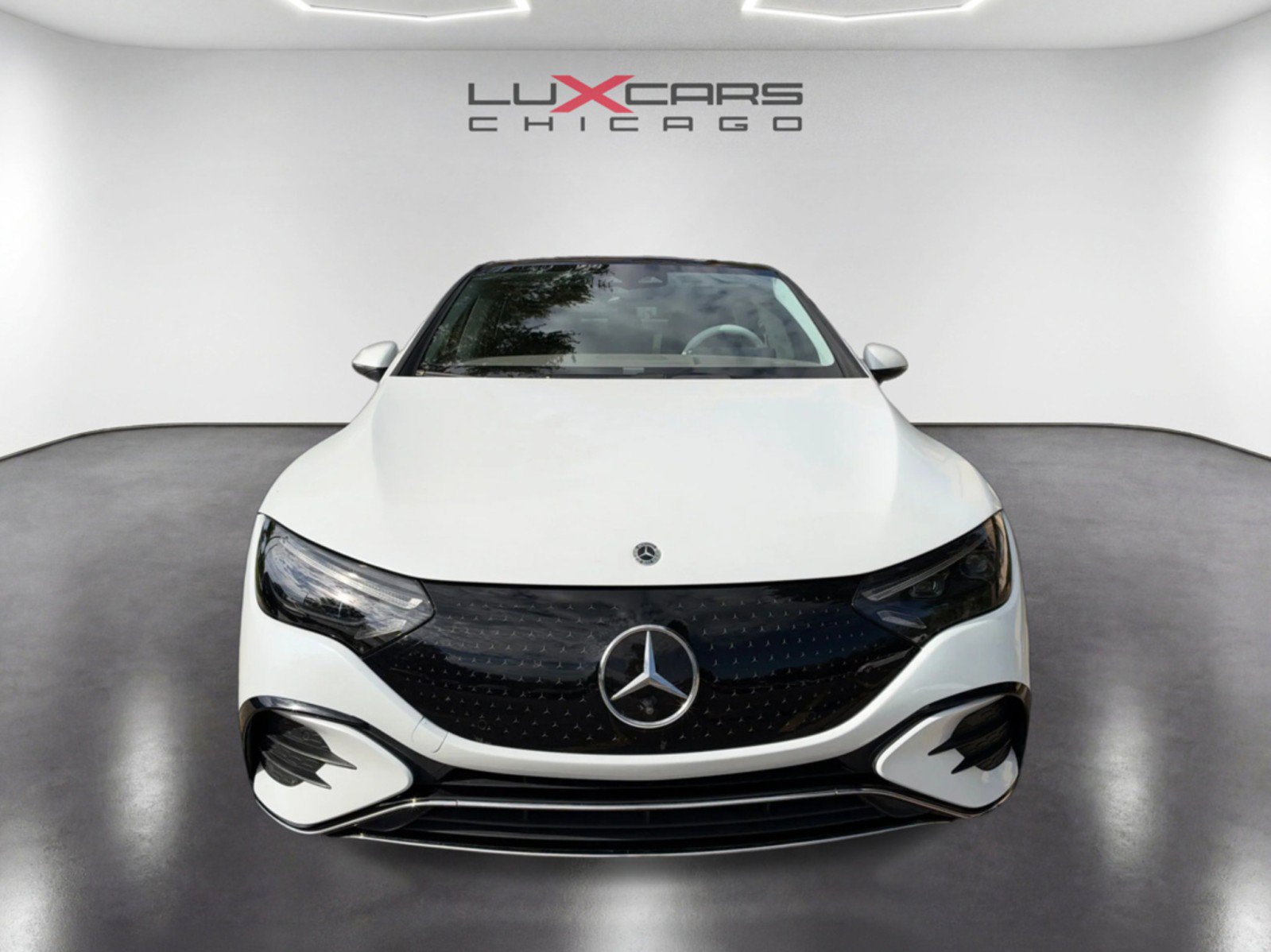 Used 2023 Mercedes-Benz EQE 350+ 4MATIC Sedan image 3