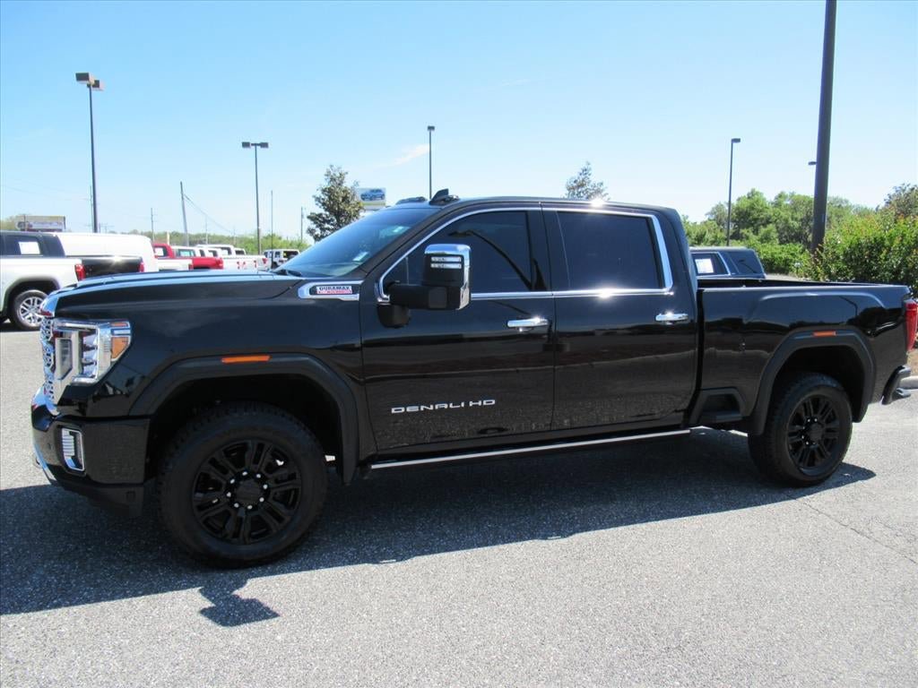 Used 2023 GMC Sierra 3500 Denali w/ Denali Black Diamond Edition AWD/4WD image 4