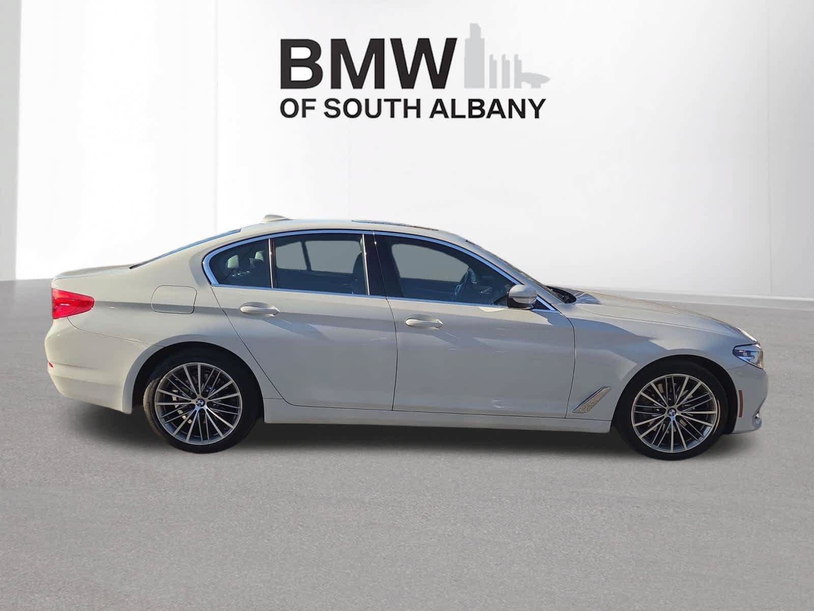 Used 2020 BMW 530i xDrive w/ Premium Package AWD/4WD image 6