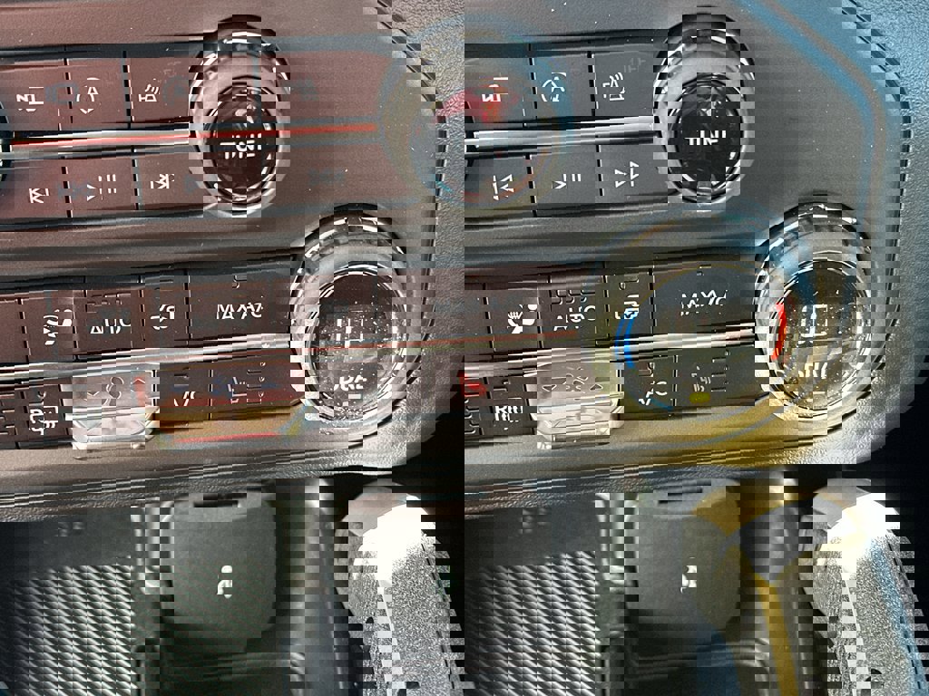 New 2025 Ford Bronco Badlands image 22