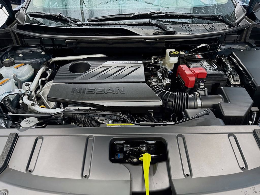 Used 2025 Nissan Rogue SV w/ SV Premium Package image 26