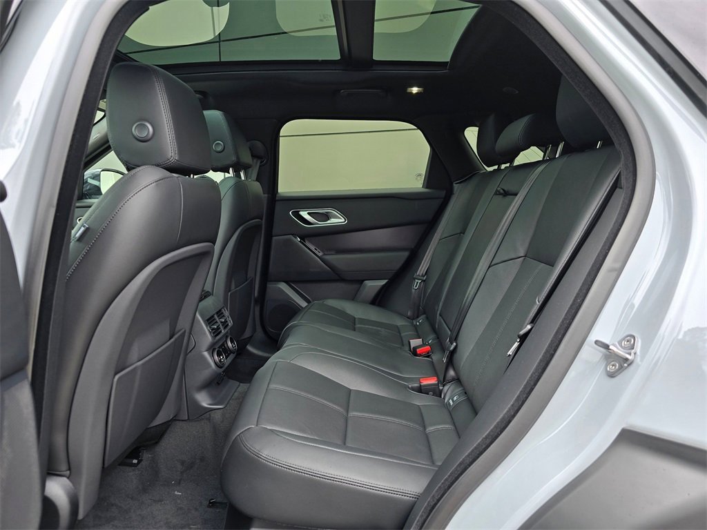 New 2026 Land Rover Range Rover Velar Dynamic SE image 25