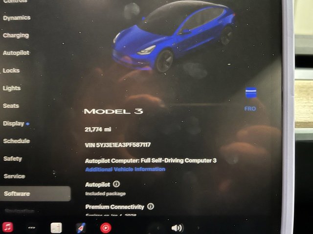 Used 2023 Tesla Model 3 Standard Range image 40