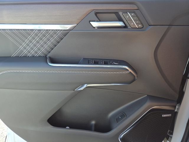 New 2026 GMC Acadia Denali w/ Super Cruise Package image 32