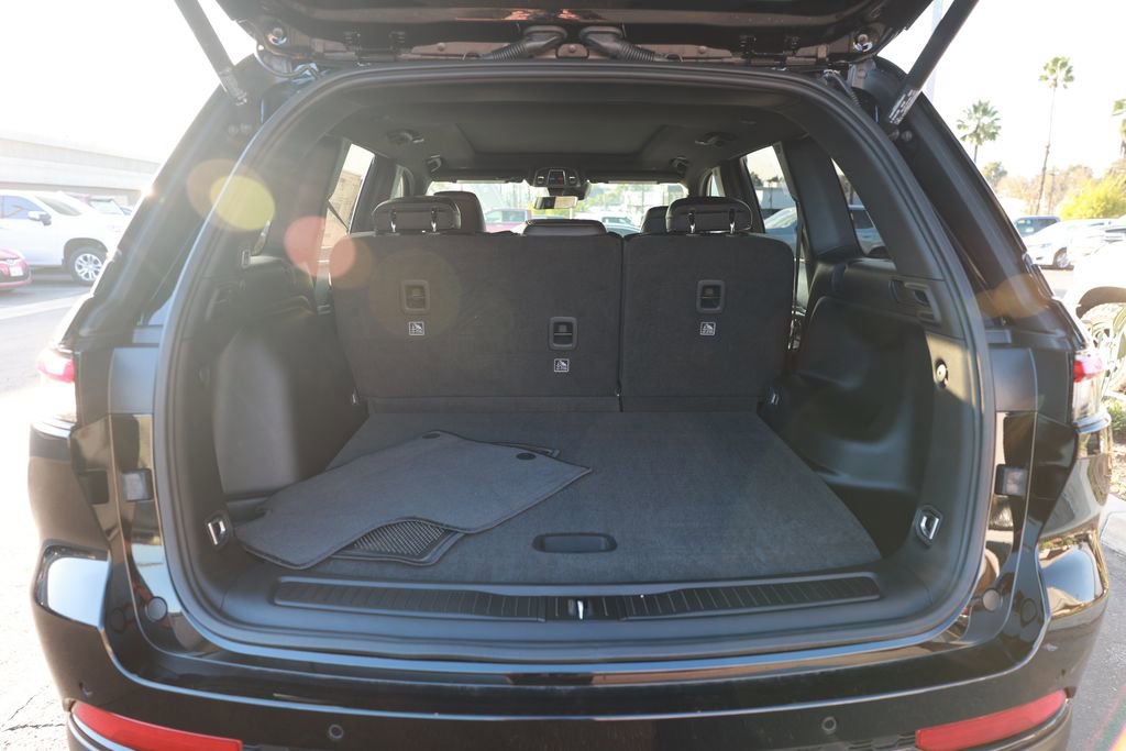 New 2025 Jeep Grand Cherokee Limited image 32