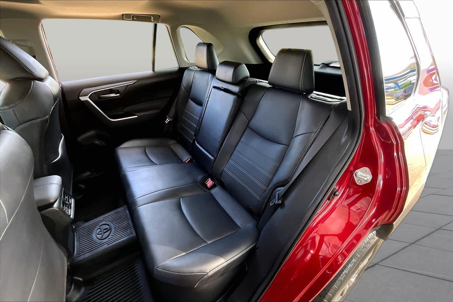 Used 2024 Toyota RAV4 XLE Premium w/ Weather Package AWD/4WD image 21