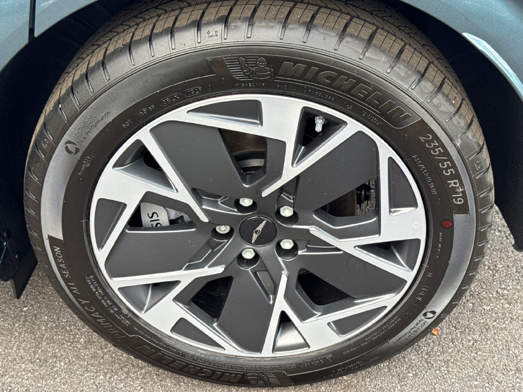 New 2027 Genesis GV60 RWD image 20