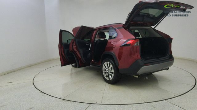 Used 2019 Toyota RAV4 Limited FWD image 74