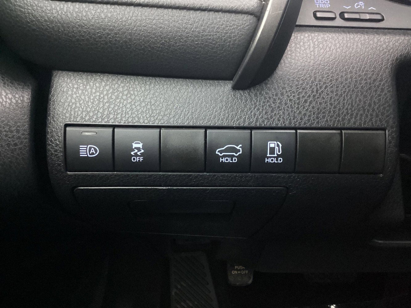 Used 2022 Toyota Camry SE image 40