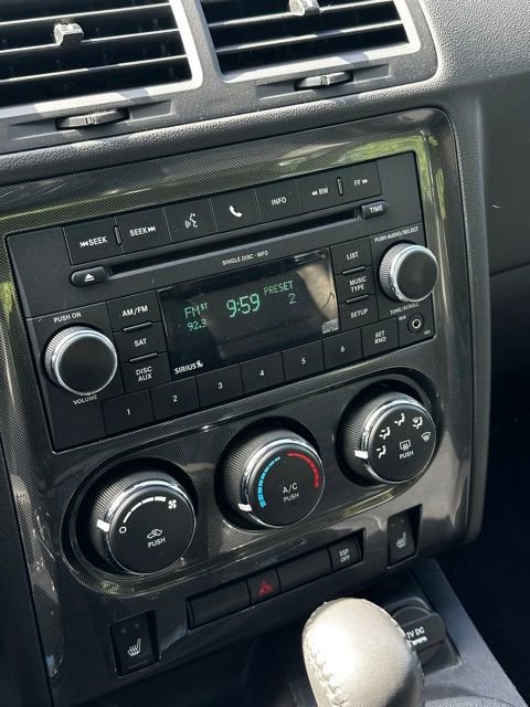 Used 2010 Dodge Challenger R/T RWD image 29