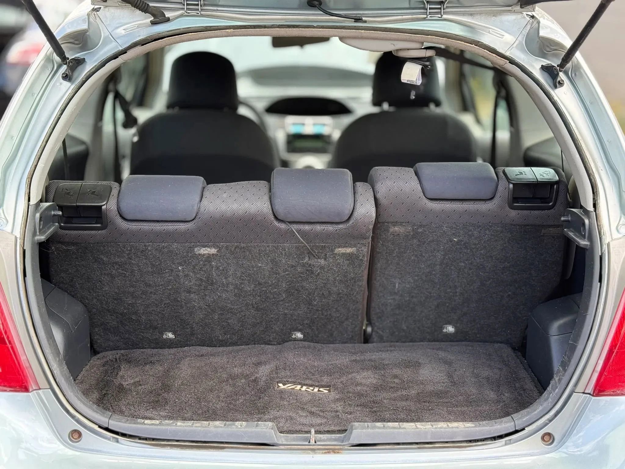 Used 2009 Toyota Yaris 2-Door Hatchback FWD image 27