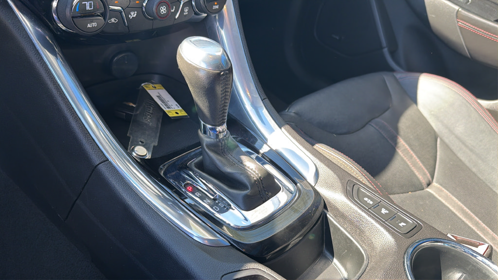 Used 2014 Chevrolet SS RWD image 18