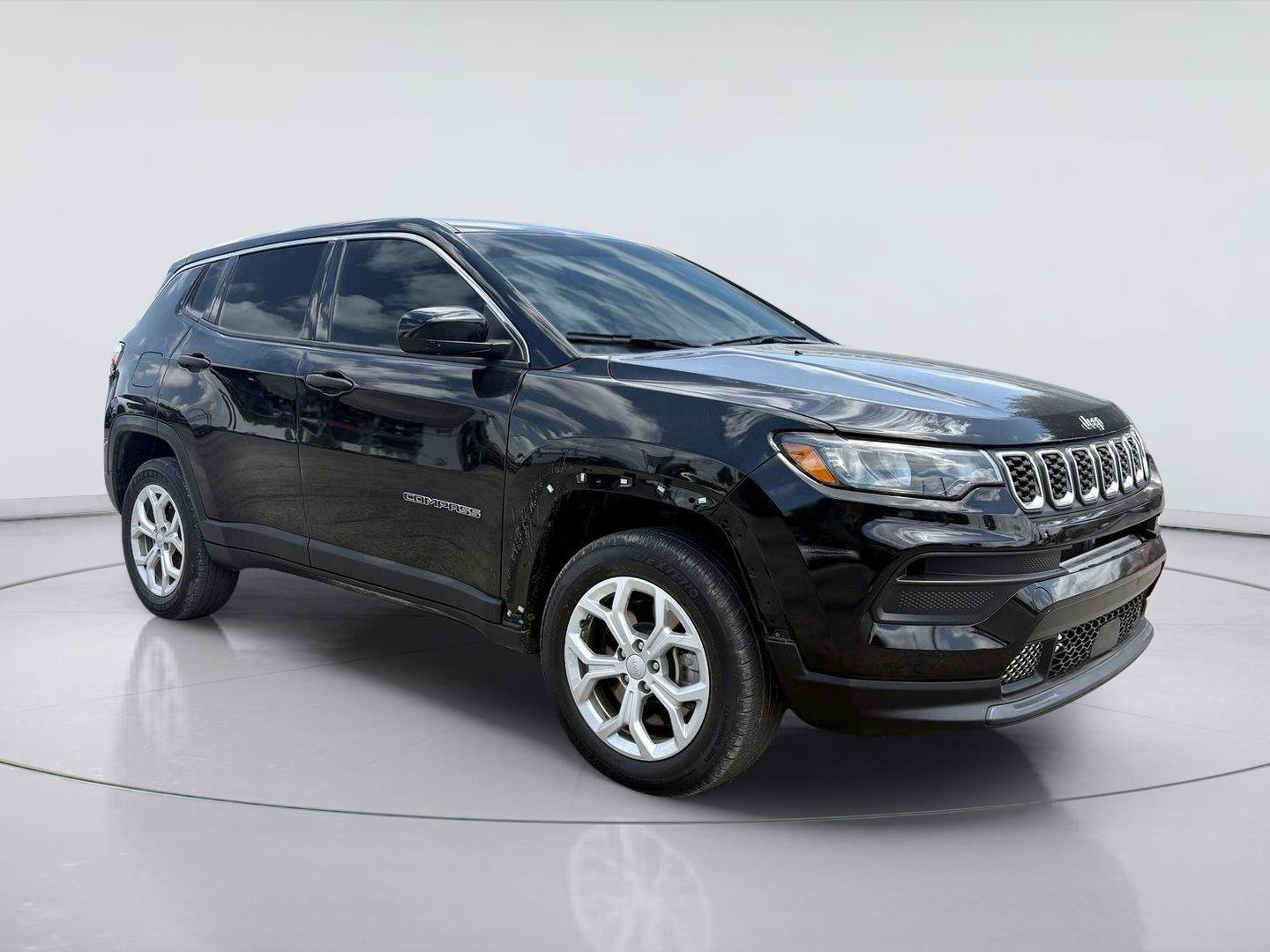 Used 2024 Jeep Compass Sport AWD/4WD image 1