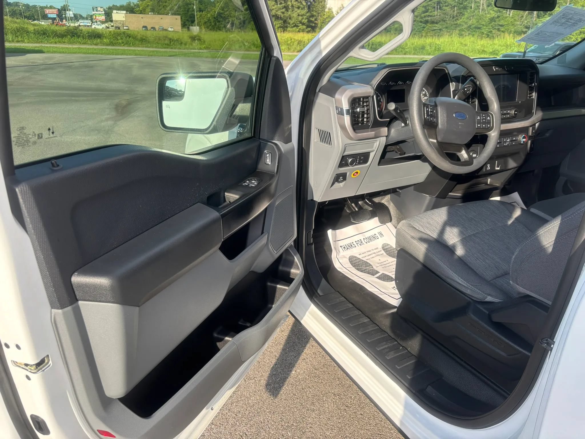 Used 2022 Ford F150 XL w/ XL Power Equipment Group RWD image 9