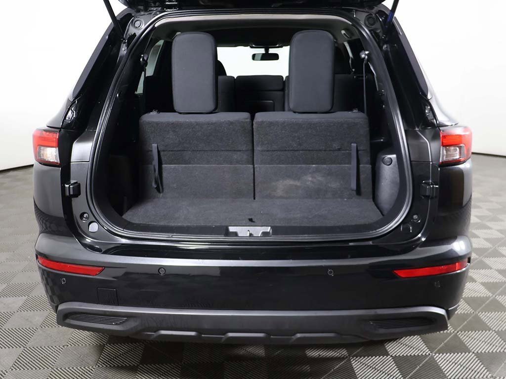 Used 2022 Mitsubishi Outlander ES image 13