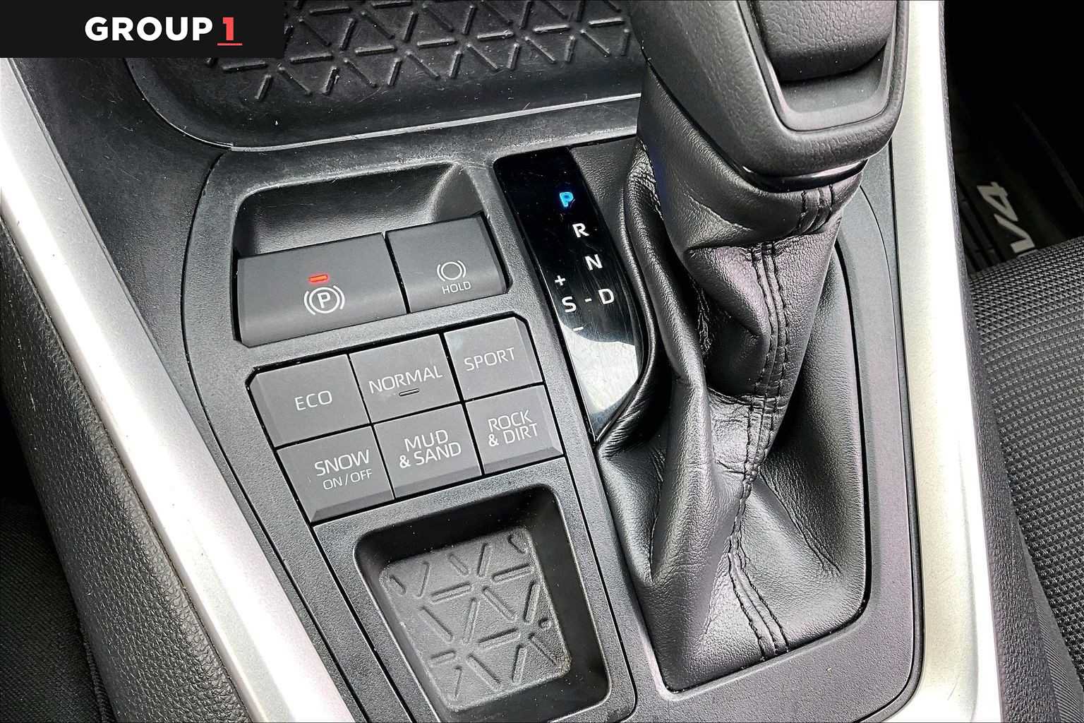 Certified 2019 Toyota RAV4 LE w/ All Weather Liner Package AWD/4WD image 35