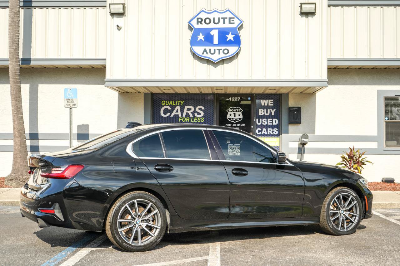 Used 2019 BMW 330i xDrive Sedan w/ Convenience Package AWD/4WD image 3