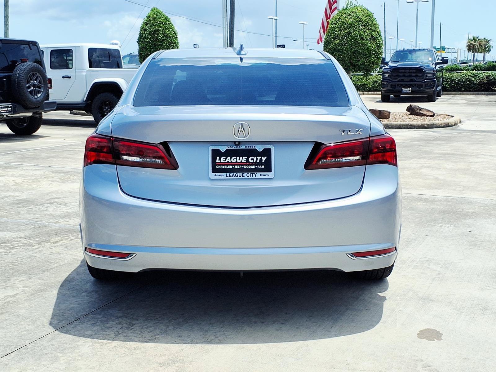 Used 2016 Acura TLX V6 w/ Technology Package FWD image 6