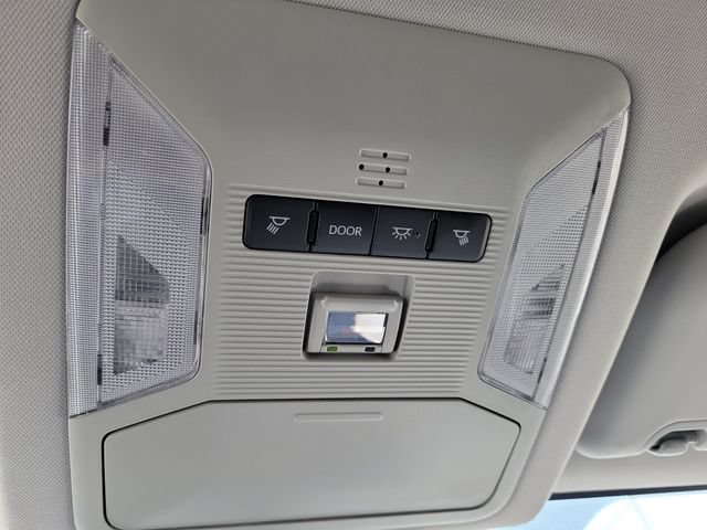 Used 2025 Toyota RAV4 LE FWD image 20