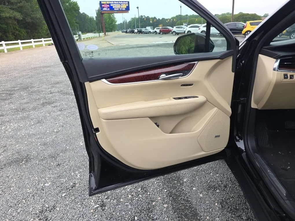 Used 2019 Cadillac XT5 Luxury FWD image 41