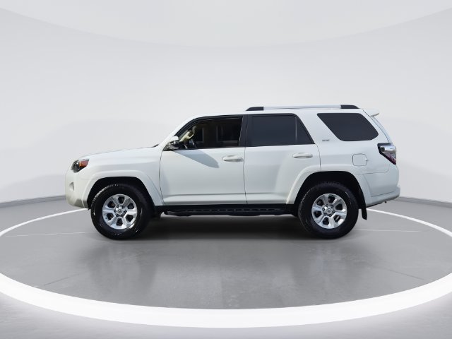 Used 2022 Toyota 4Runner SR5 Premium w/ Moonroof Package RWD image 5