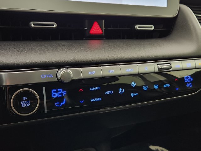 Certified 2024 Hyundai Ioniq 5 Limited AWD/4WD image 27