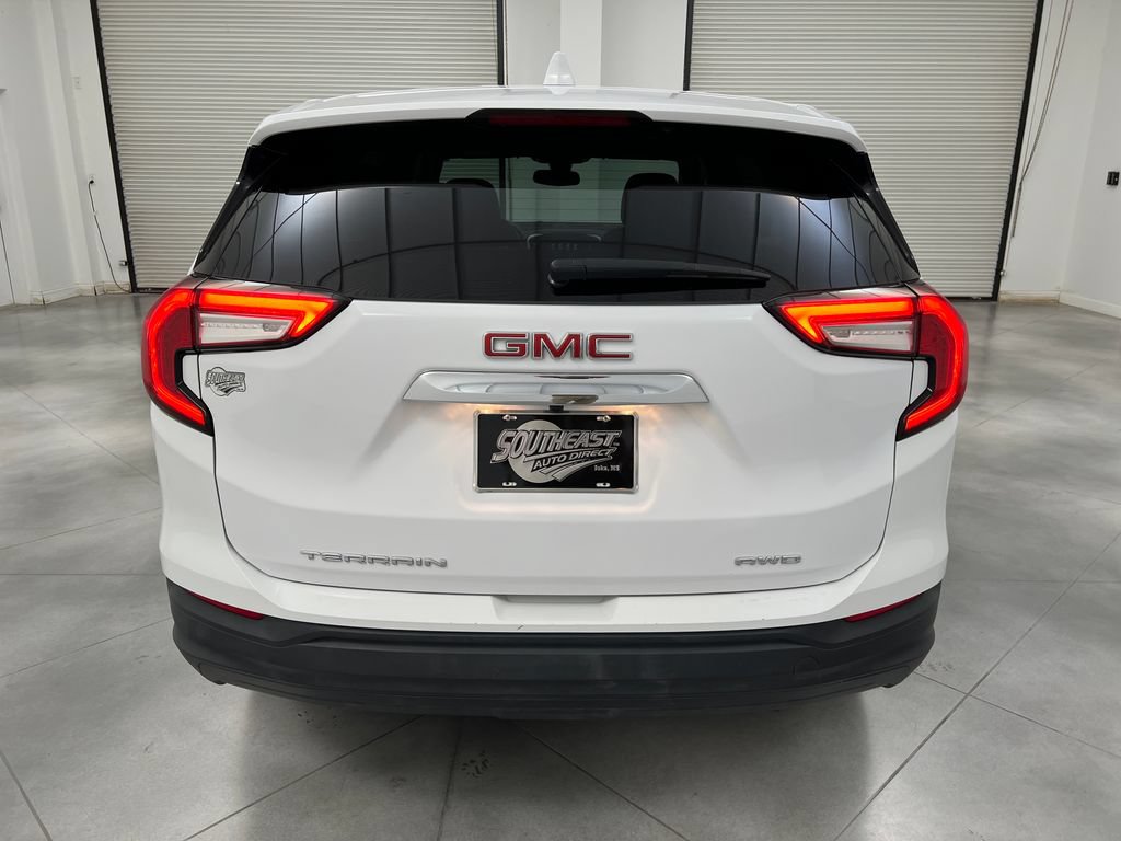 Used 2024 GMC Terrain SLE AWD/4WD image 8