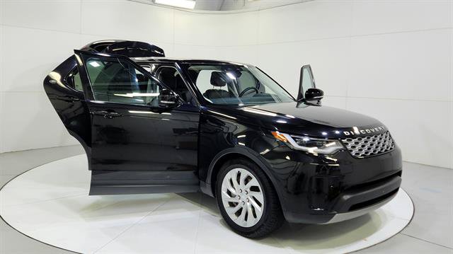 Used 2024 Land Rover Discovery S AWD/4WD image 29
