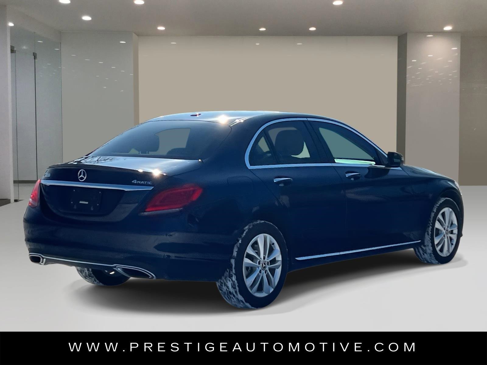 Used 2019 Mercedes-Benz C 300 4MATIC Sedan image 5