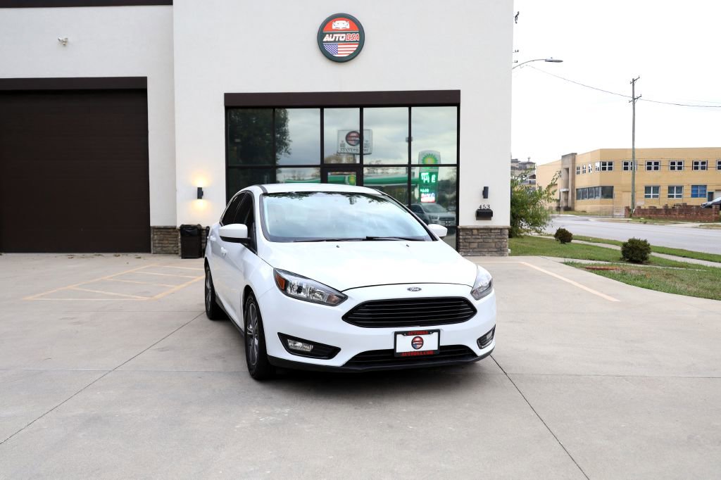 Used 2018 Ford Focus SE w/ SE Appearance Package