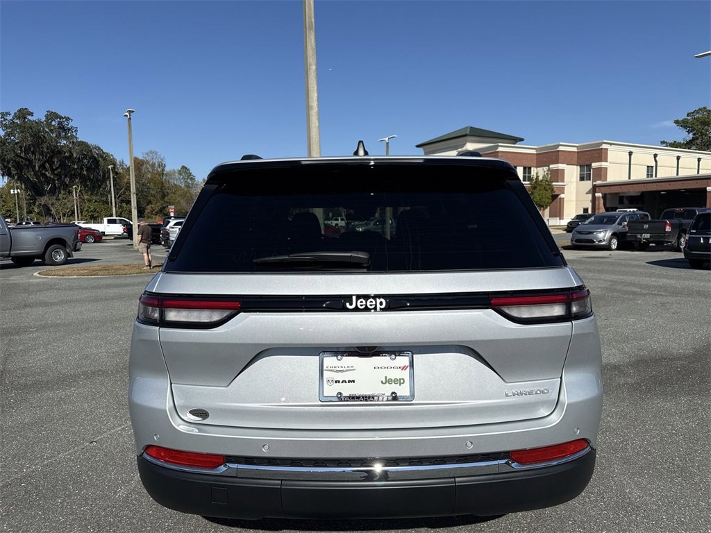 New 2025 Jeep Grand Cherokee Laredo X image 3