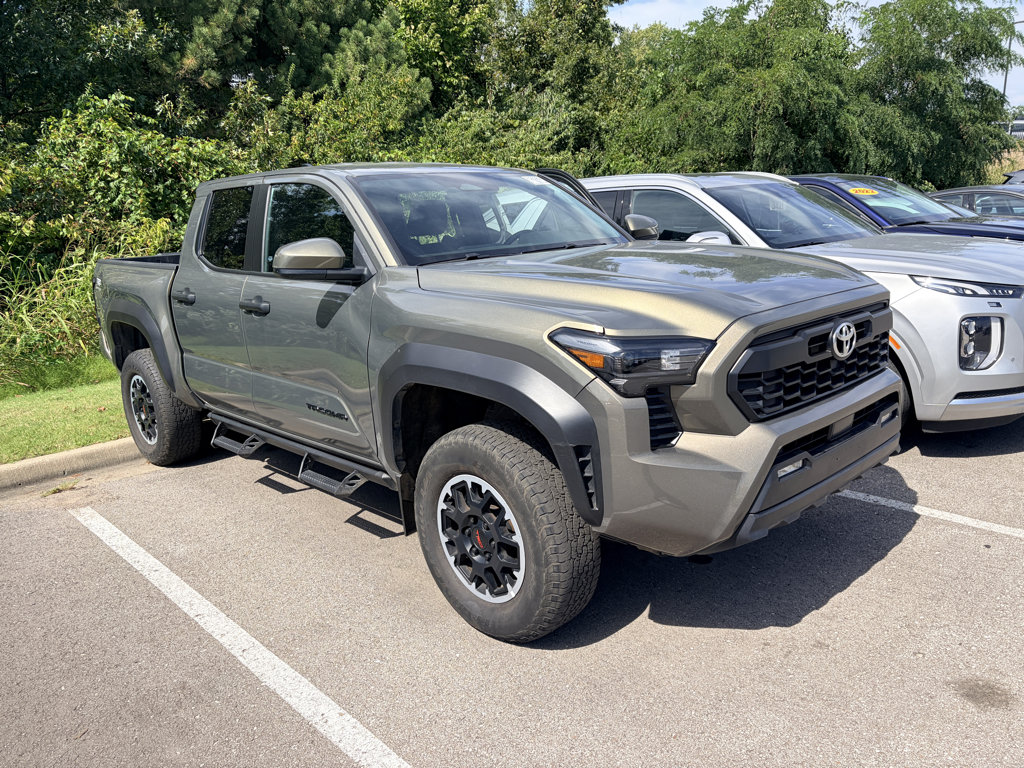 Used 2024 Toyota Tacoma TRD Off-Road AWD/4WD image 6