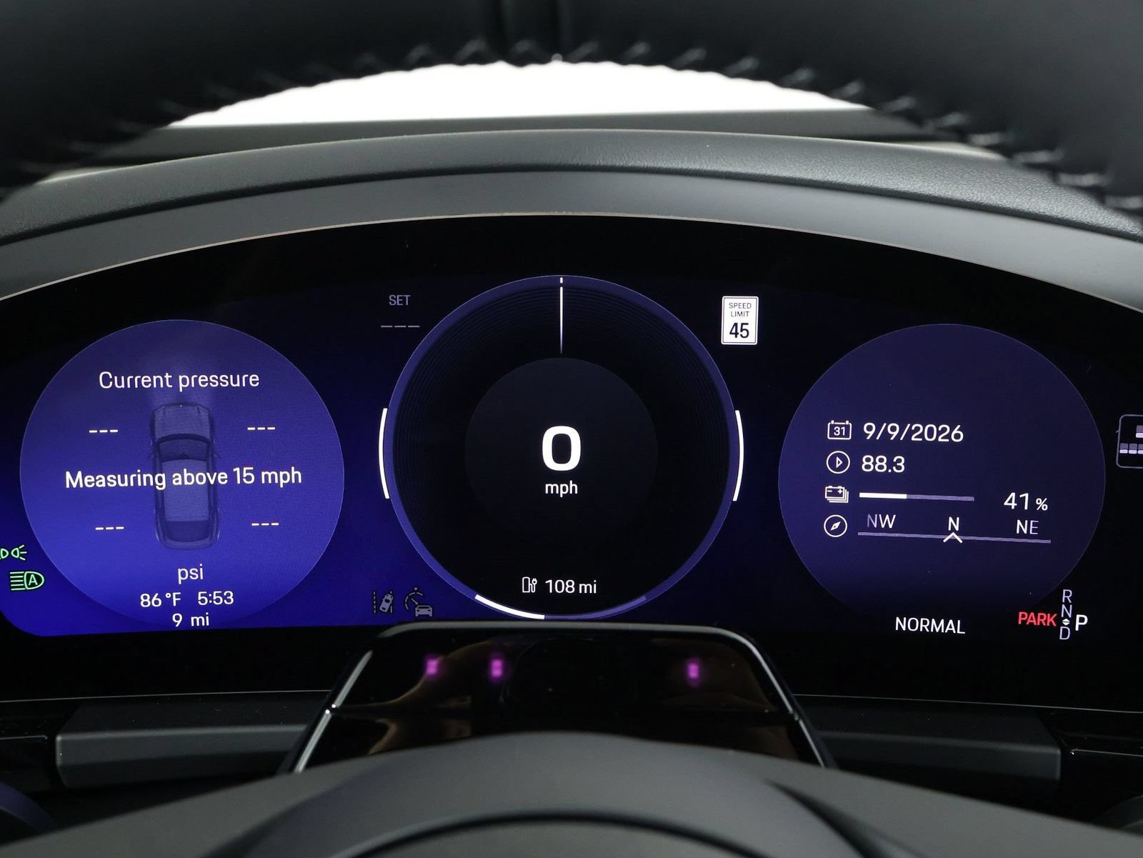 New 2026 Porsche Macan Electric RWD image 13