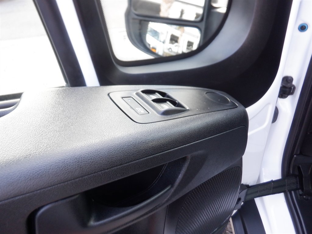 Used 2023 RAM ProMaster 2500 image 13