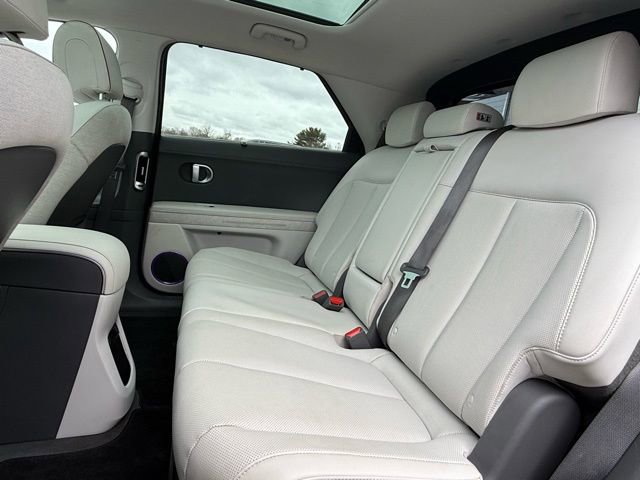 Used 2023 Hyundai Ioniq 5 Limited image 18