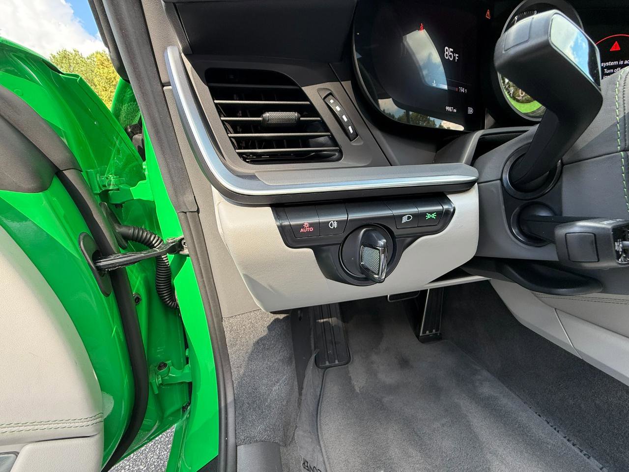 Used 2023 Porsche 911 Carrera S RWD image 25