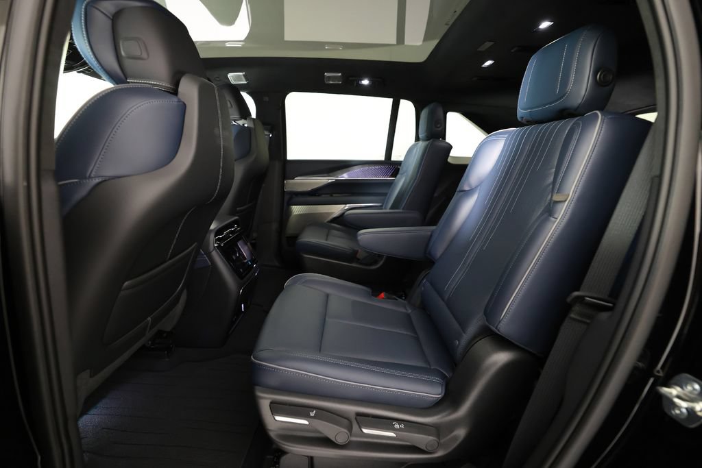 Used 2025 Cadillac Escalade IQ Luxury 2 w/ LPO, Premium Carpet Package AWD/4WD image 15
