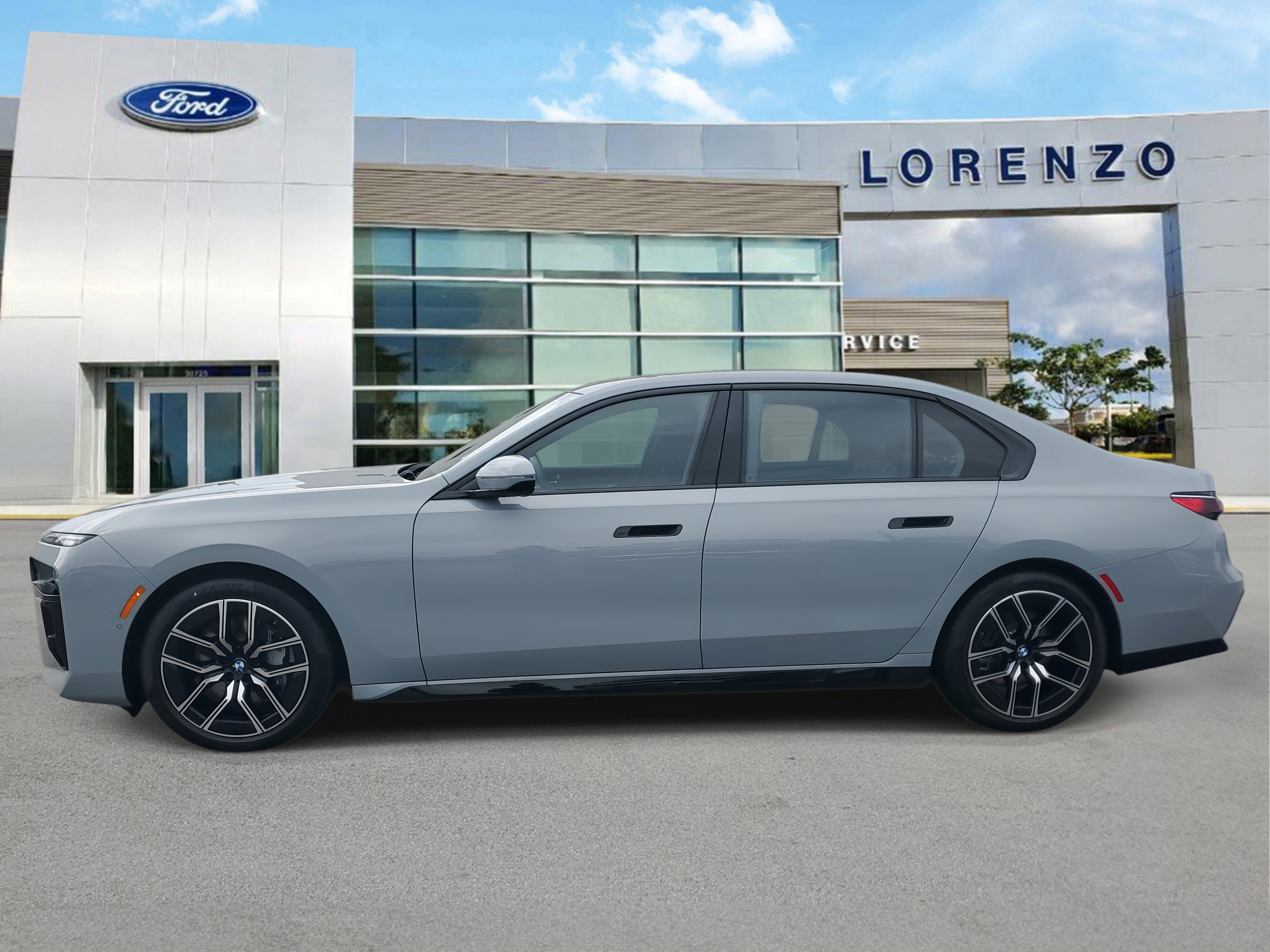 Used 2024 BMW 740i xDrive image 8