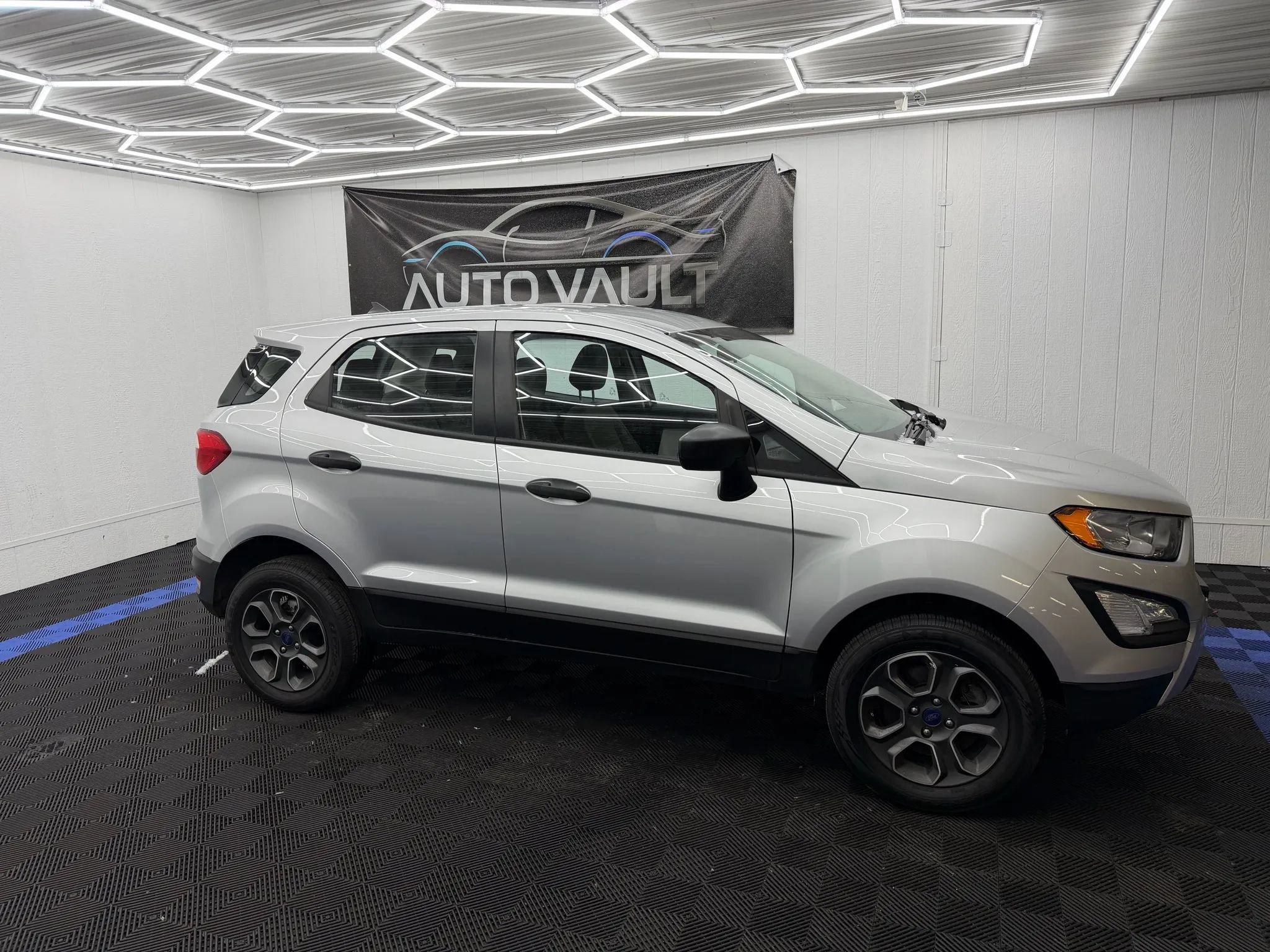Used 2022 Ford EcoSport S image 2