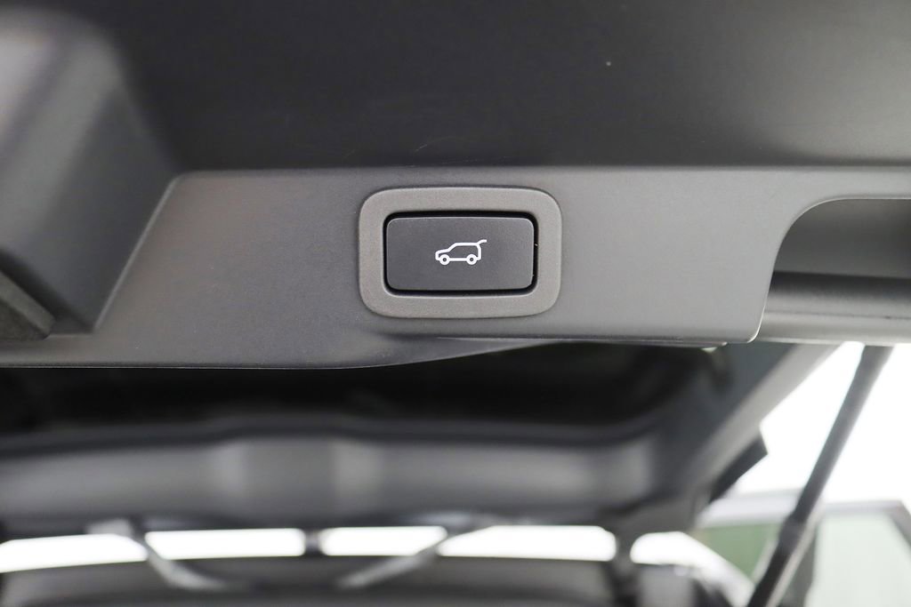 Used 2020 Land Rover Range Rover Sport SVR AWD/4WD image 46