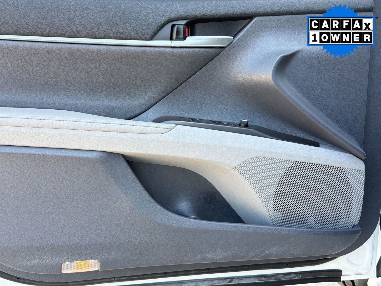 Used 2023 Toyota Camry XLE w/ Cold Weather Package image 21