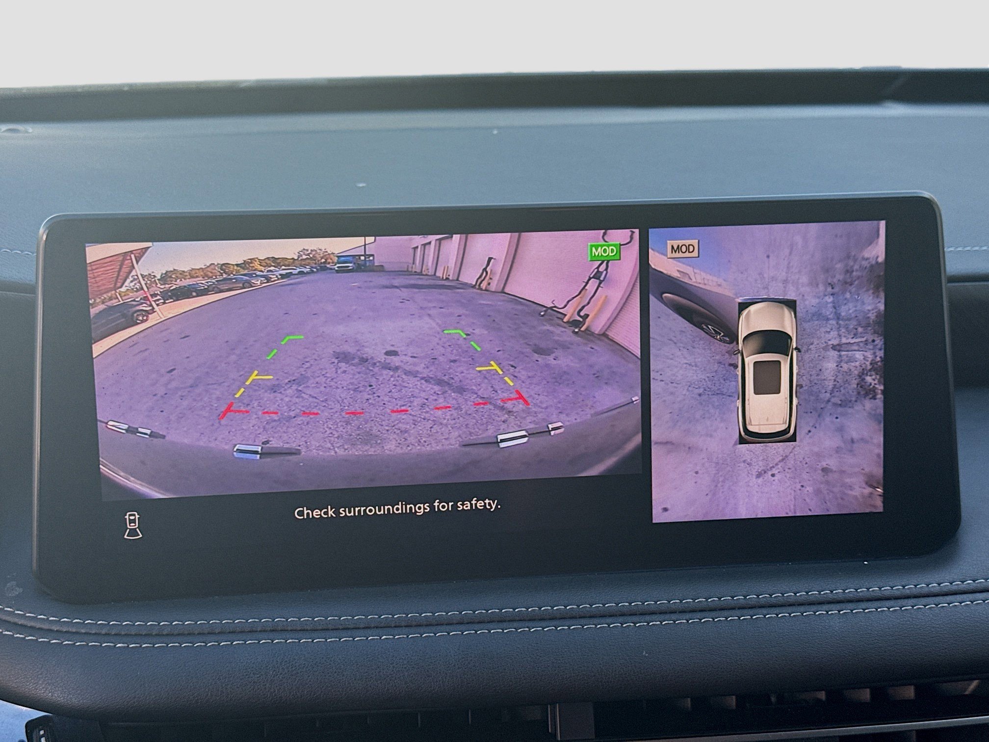 Used 2022 INFINITI QX60 Sensory w/ Cargo Package image 12