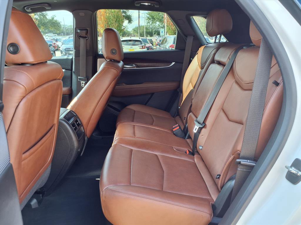 Used 2022 Cadillac XT5 Premium Luxury w/ Technology Package image 18