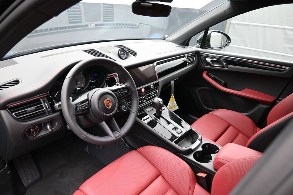 New 2026 Porsche Macan S AWD/4WD image 4