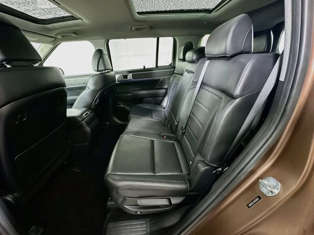 Certified 2024 Hyundai Santa Fe Limited AWD/4WD image 31