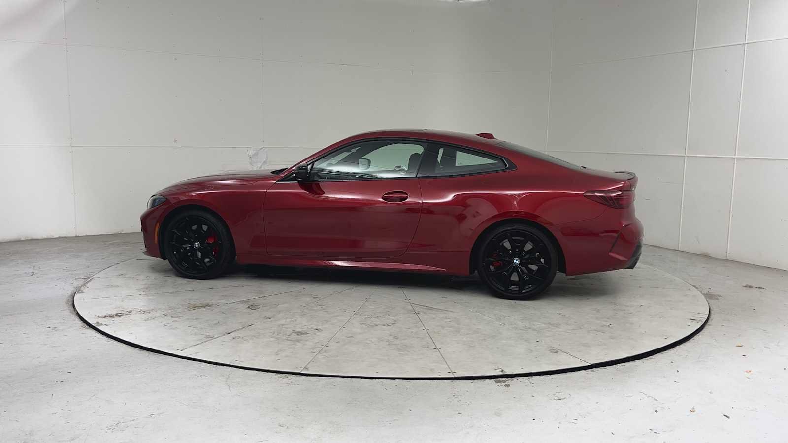 Used 2025 BMW 430i xDrive Coupe w/ M Sport Package AWD/4WD image 4