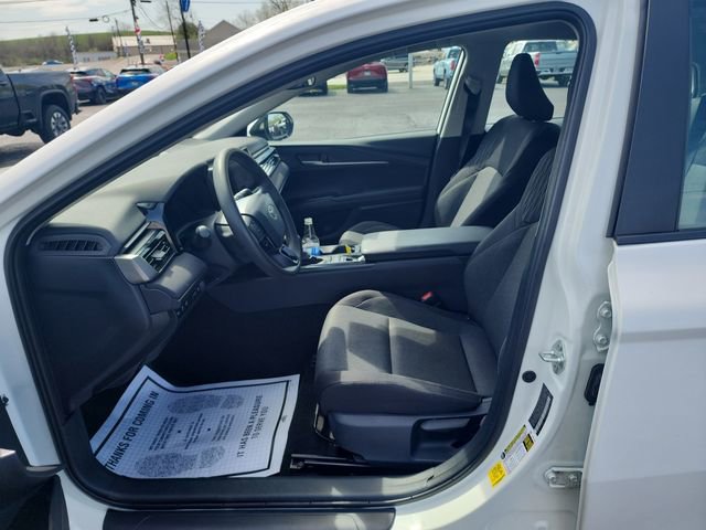 Used 2025 Toyota Camry LE FWD image 17
