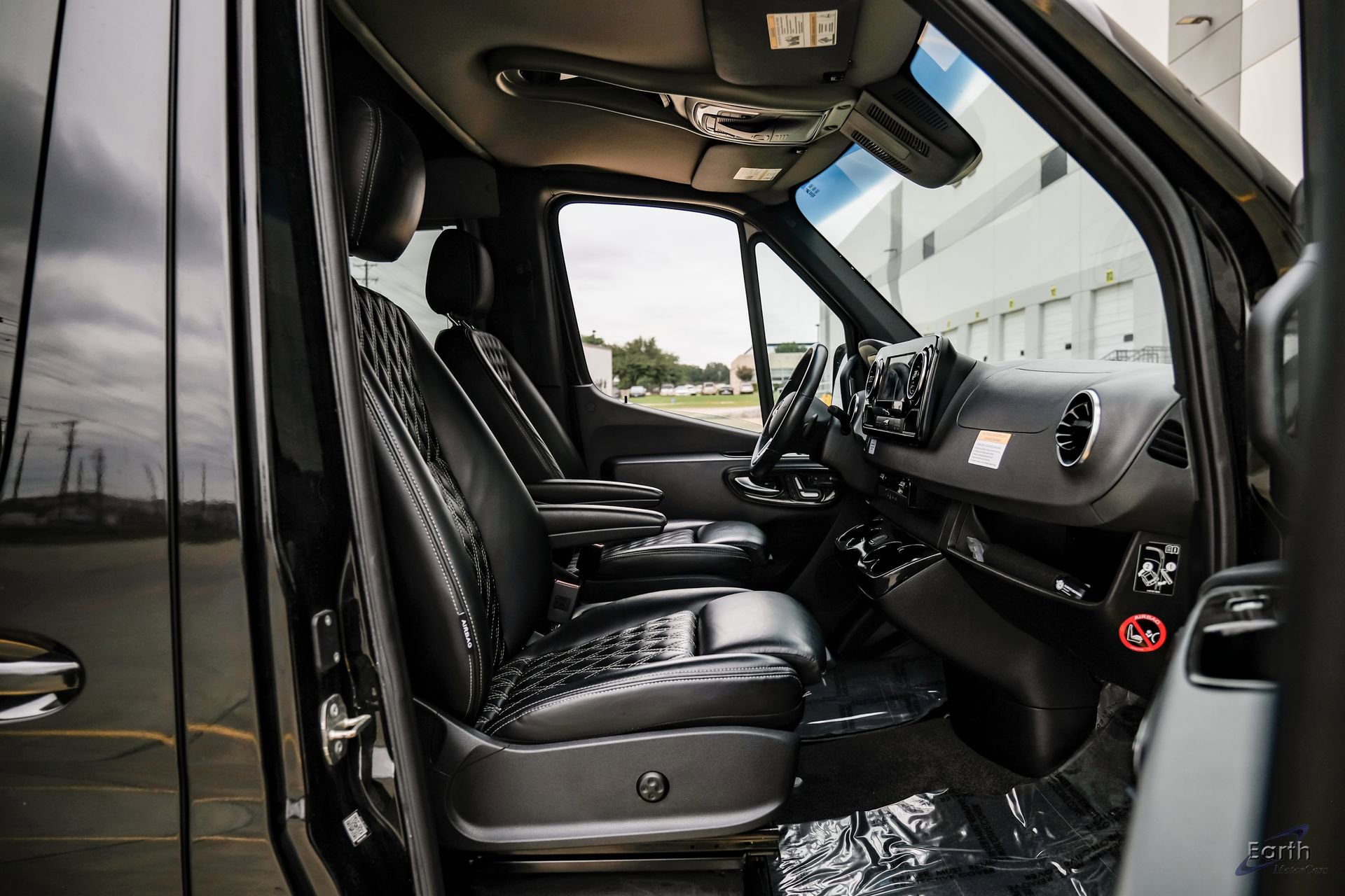 Used 2024 Mercedes-Benz Sprinter 2500 image 46