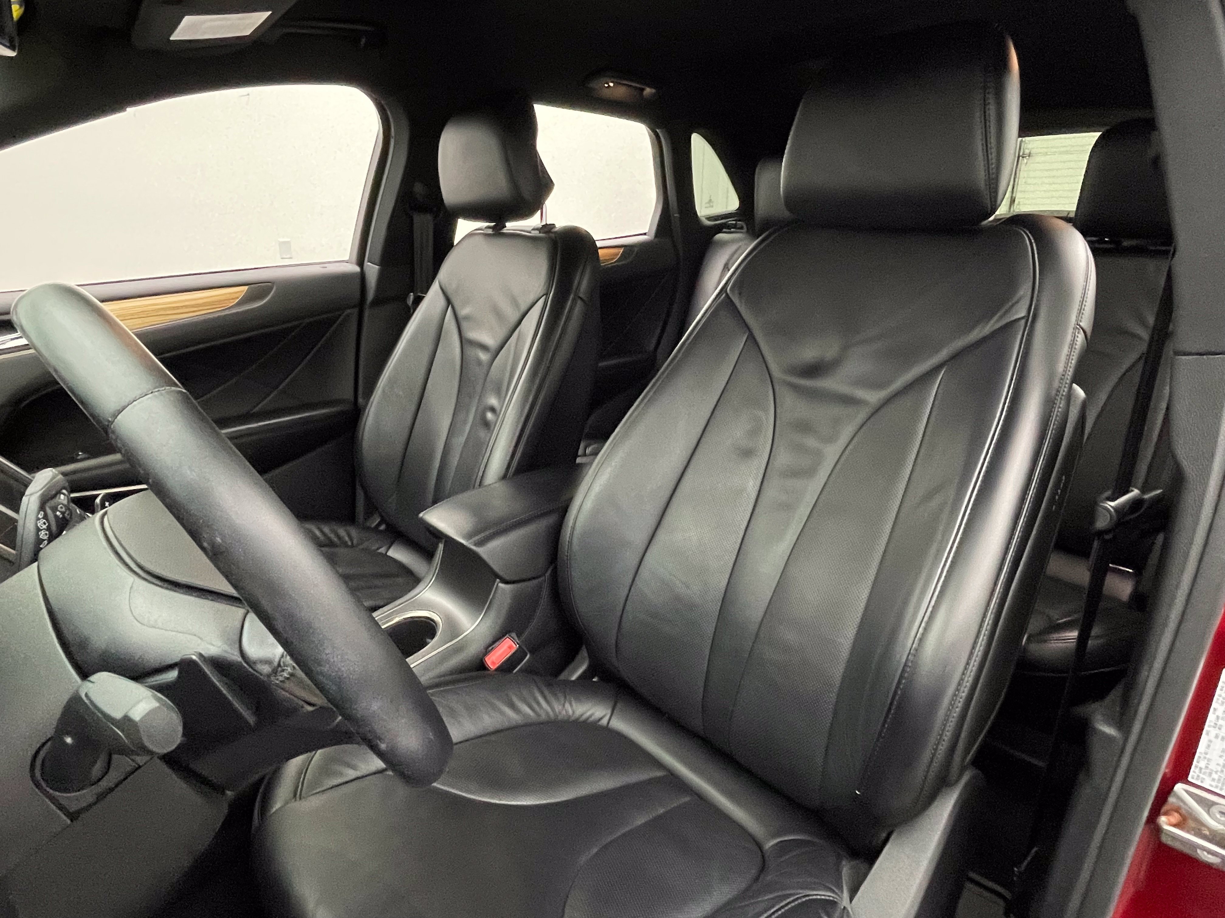 Used 2015 Lincoln MKC FWD w/ Equipment Group 101A Select image 17